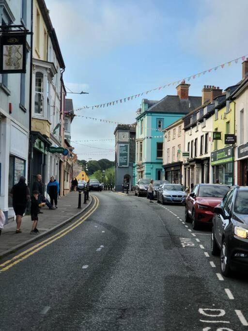 Stunning Seaside Town Cottage Cardigan Exterior photo