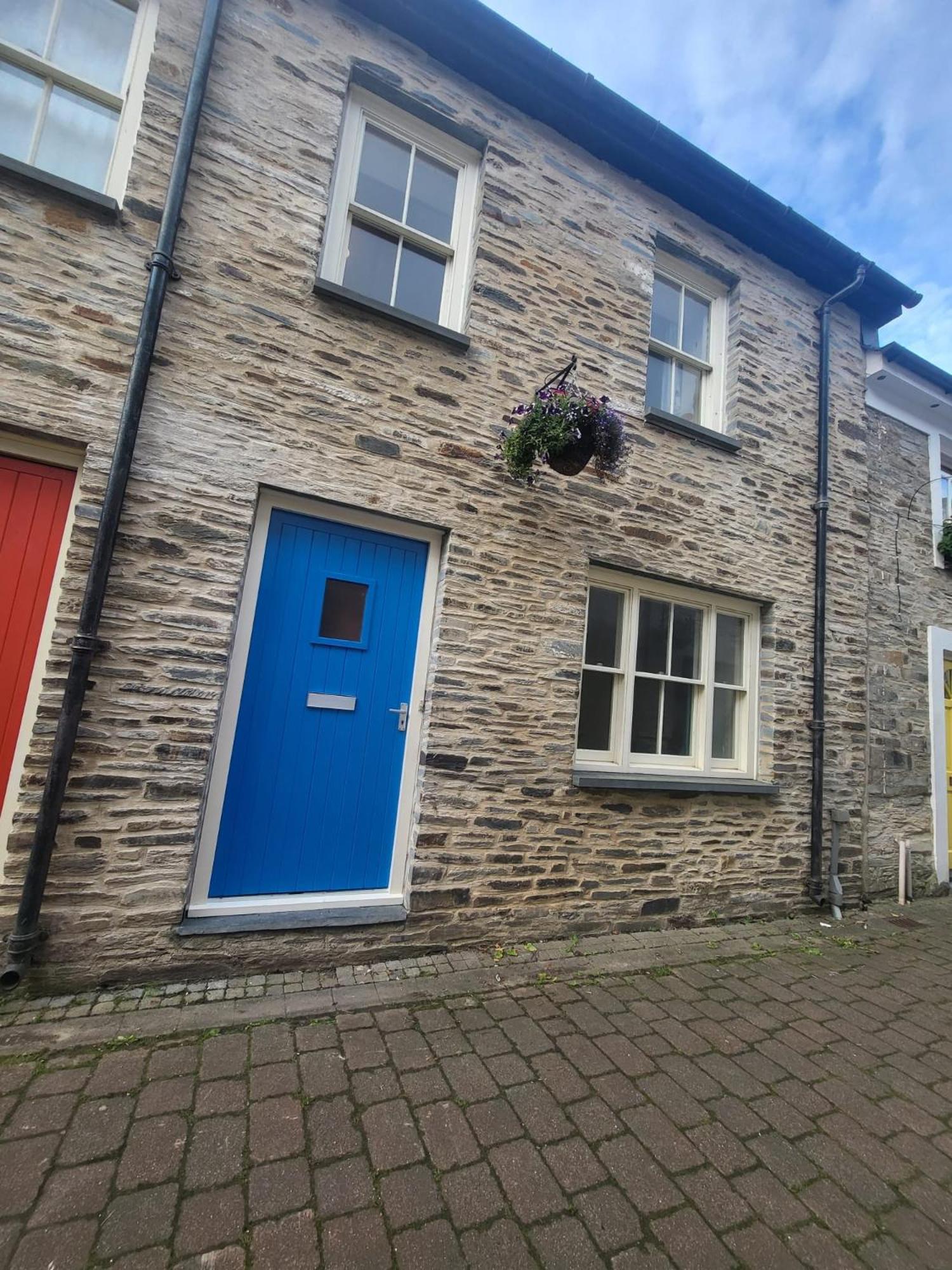 Stunning Seaside Town Cottage Cardigan Exterior photo